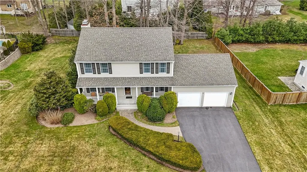 40 Bakewell Court Cranston RI 02921