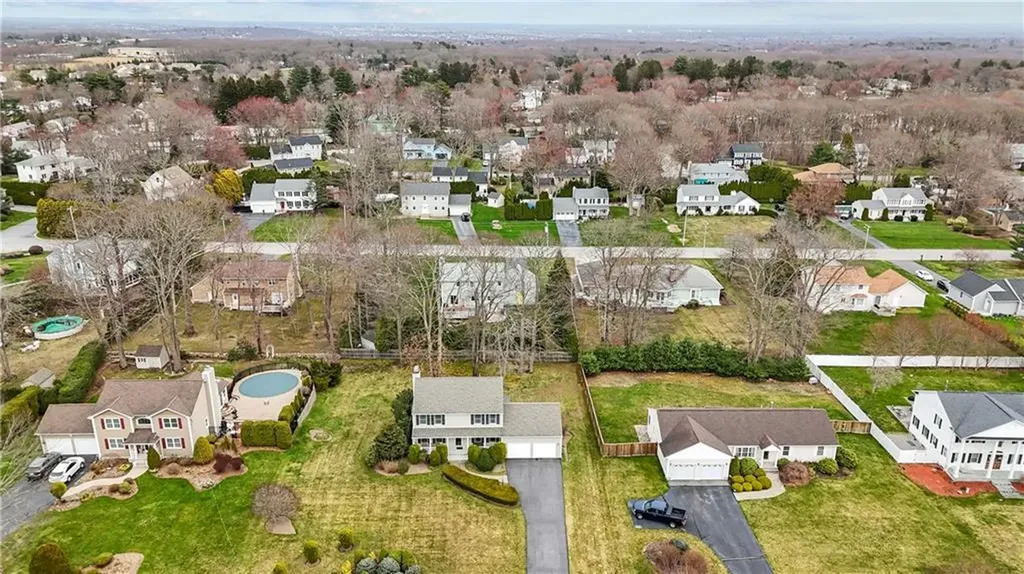 40 Bakewell Court Cranston RI 02921