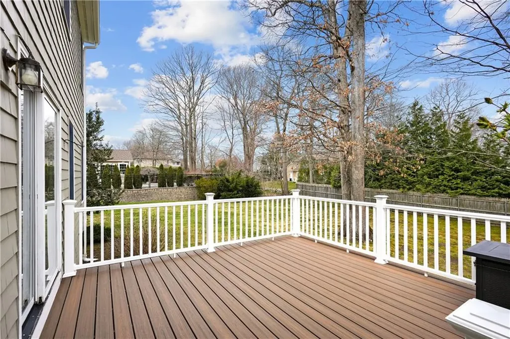40 Bakewell Court Cranston RI 02921