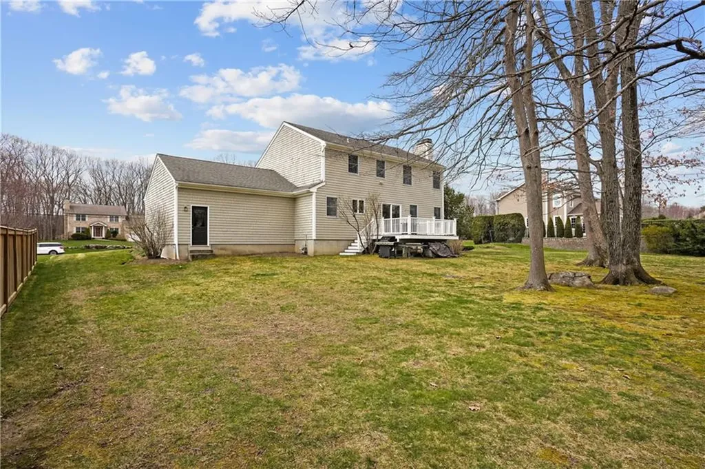 40 Bakewell Court Cranston RI 02921