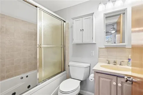 72 West Side Road Block Island RI 02807