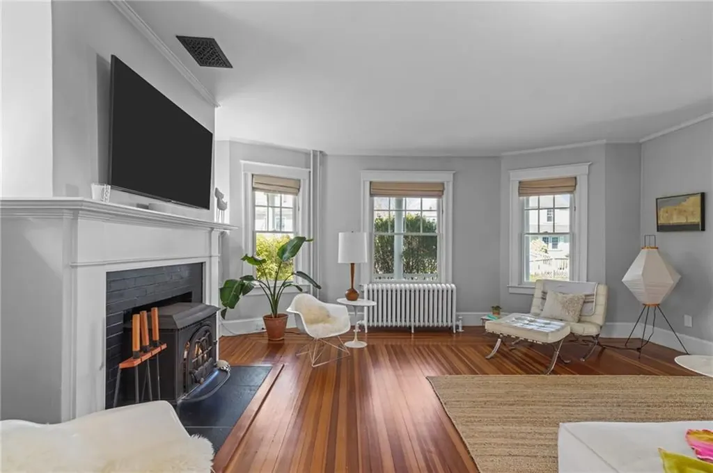 244 Gibbs Avenue Newport RI 02840