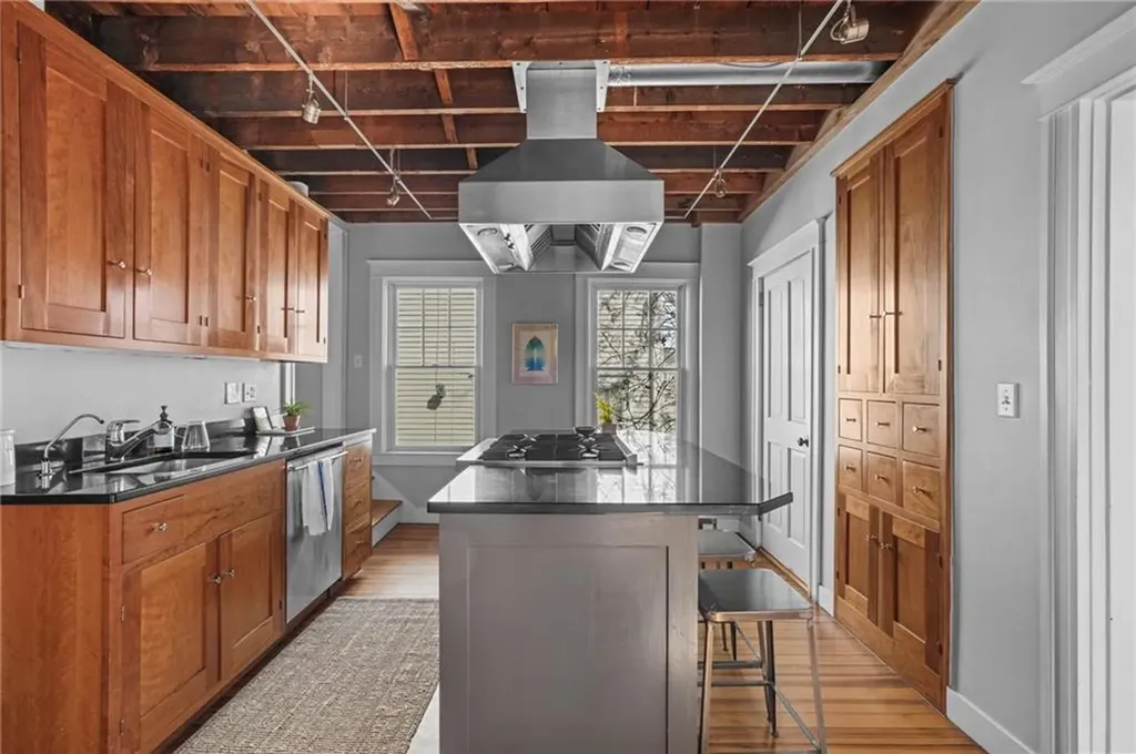244 Gibbs Avenue Newport RI 02840