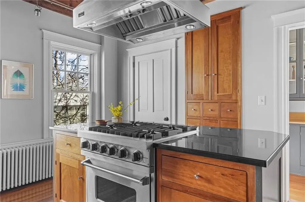 244 Gibbs Avenue Newport RI 02840