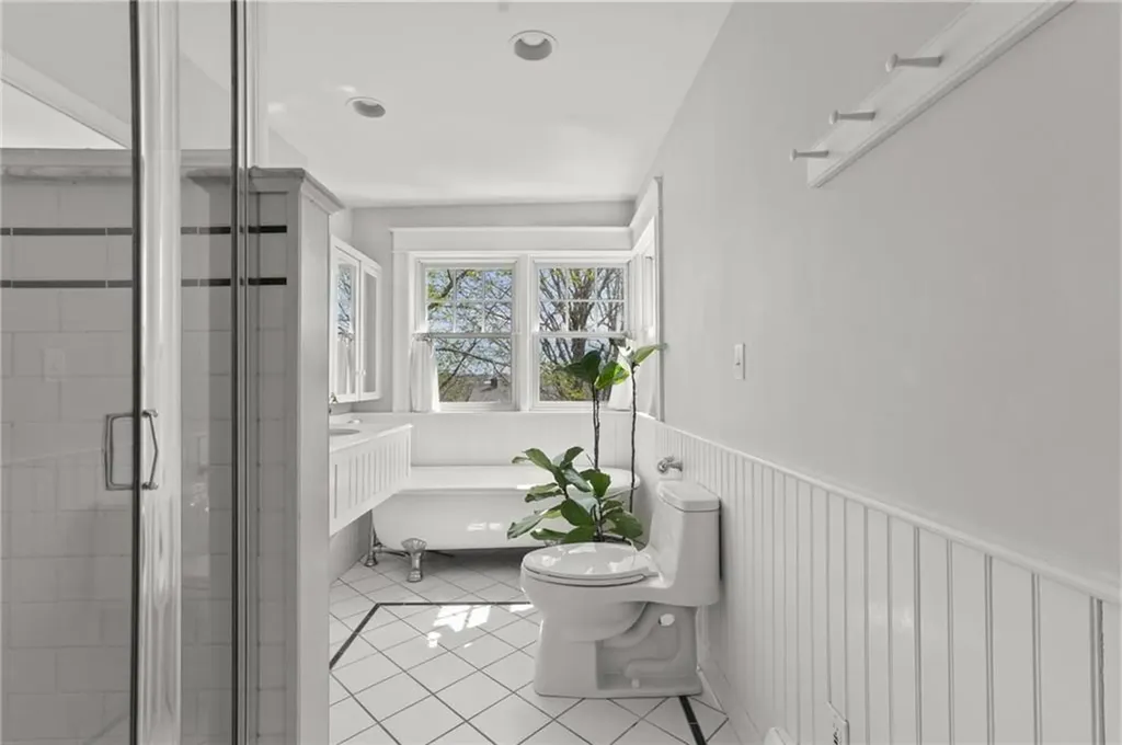 244 Gibbs Avenue Newport RI 02840