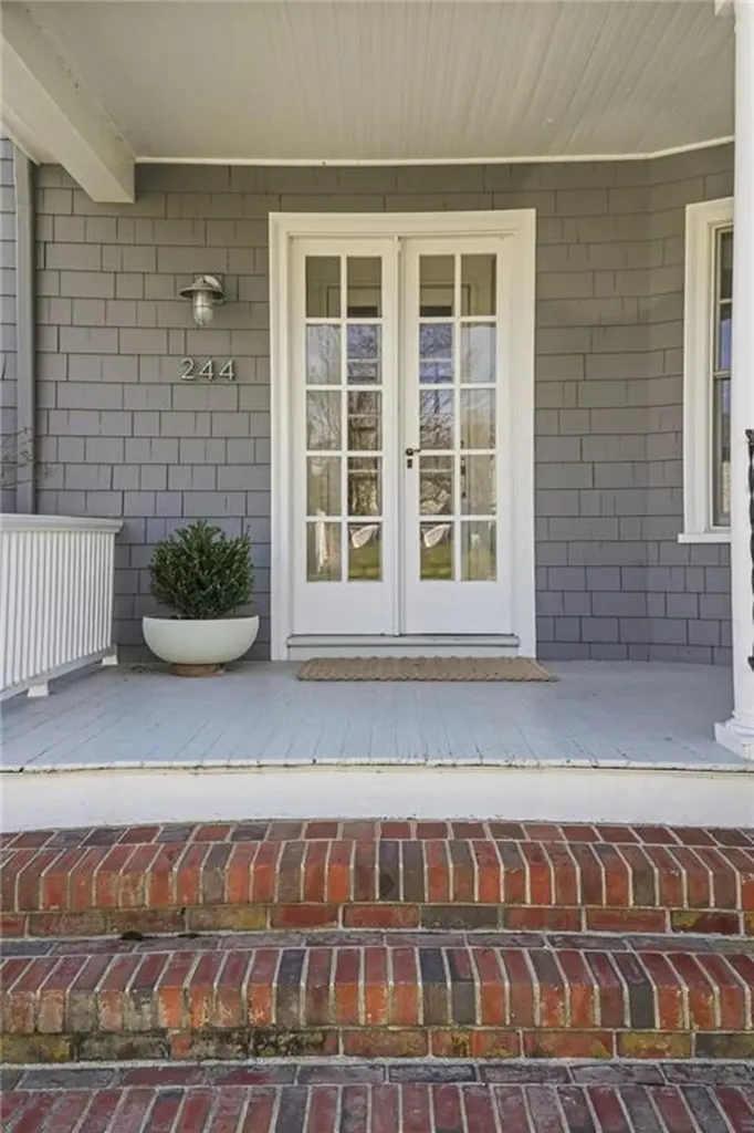 244 Gibbs Avenue Newport RI 02840