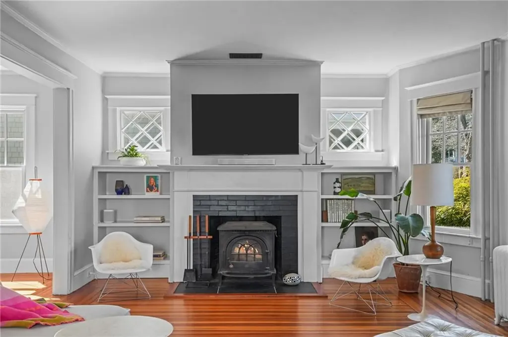 244 Gibbs Avenue Newport RI 02840