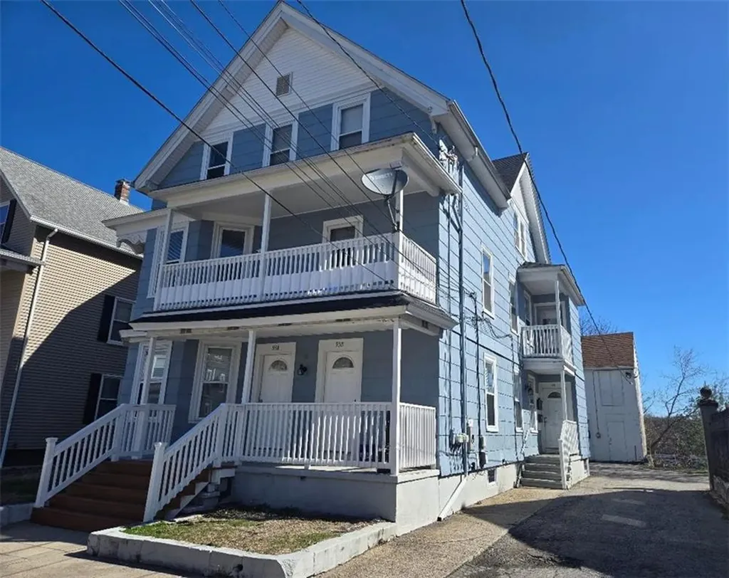 91 93 Morton Avenue Woonsocket RI 02895
