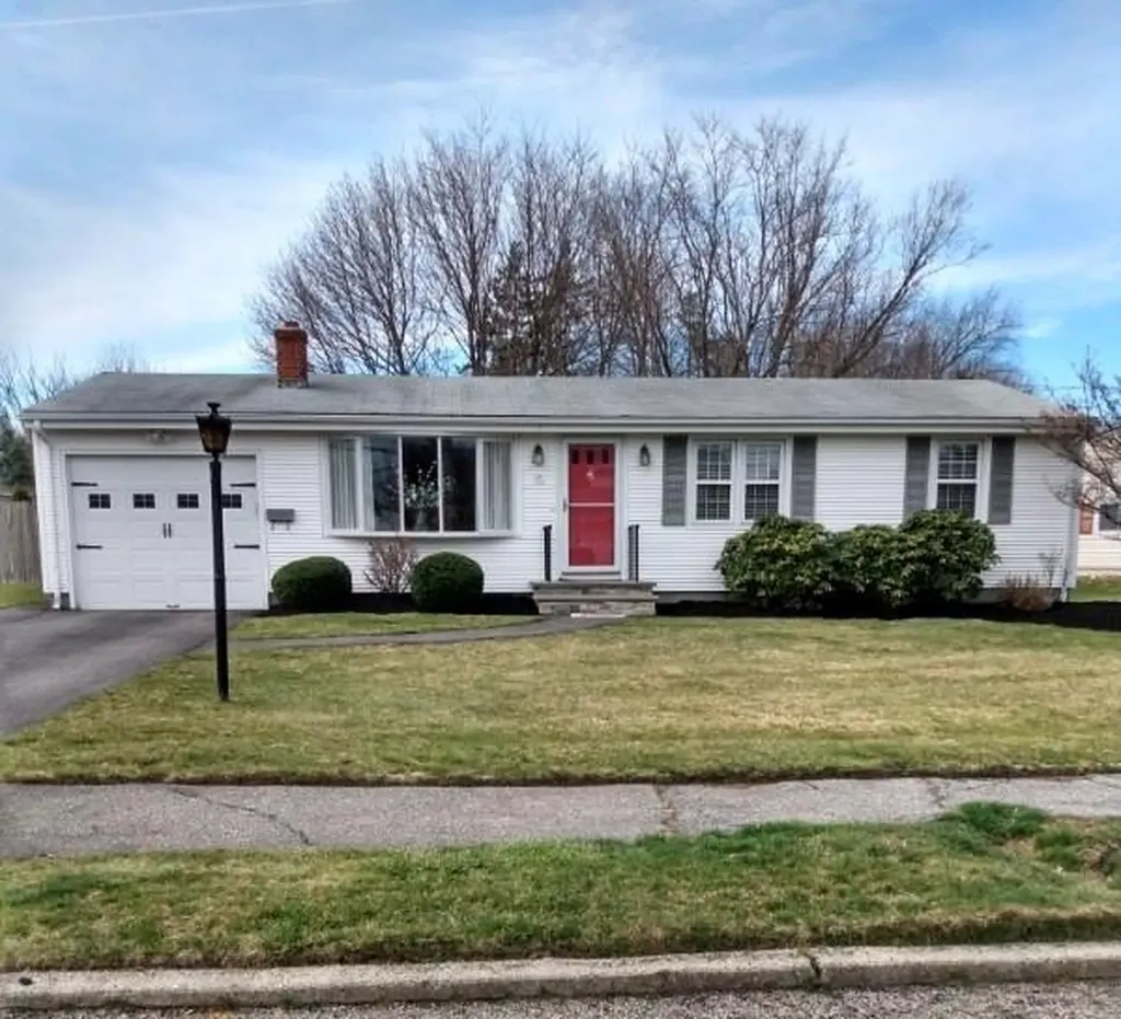 121 Lake Garden Drive Cranston RI 02920