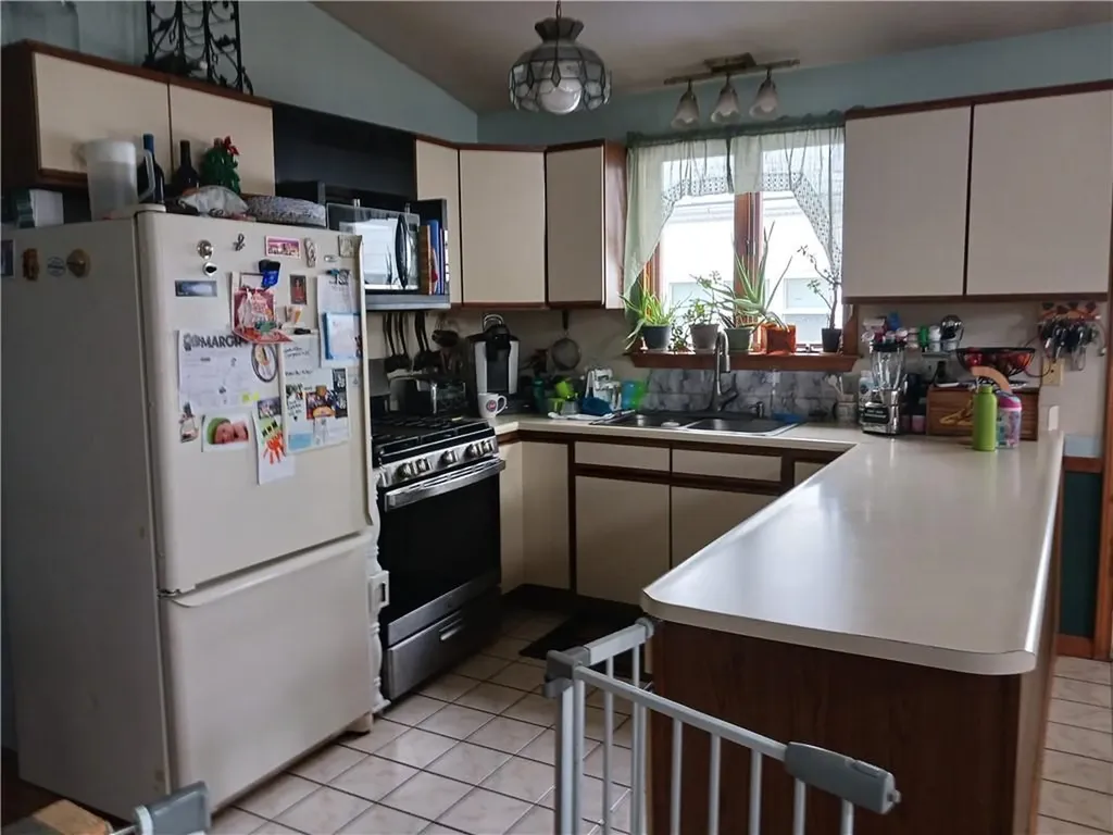 41 Barrows Street Providence RI 02909