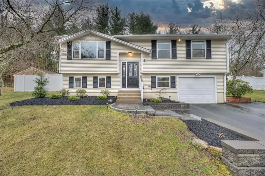 3 Canyon Drive Coventry RI 02816