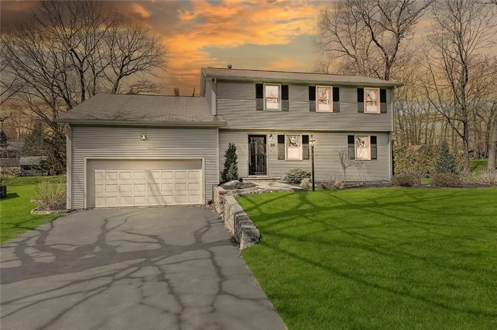 10 Carmina Circle Cranston RI 02921