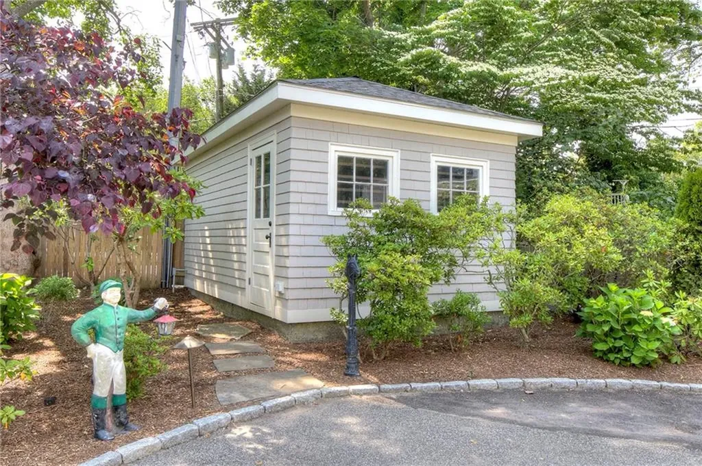 9 Kay Street Newport RI 02840