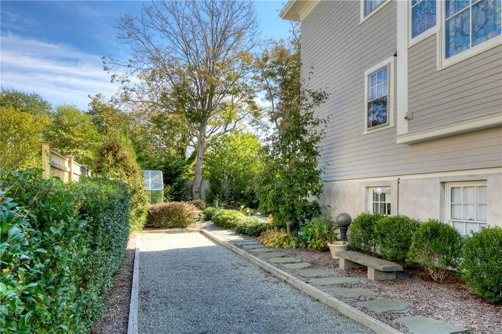 9 Kay Street Newport RI 02840