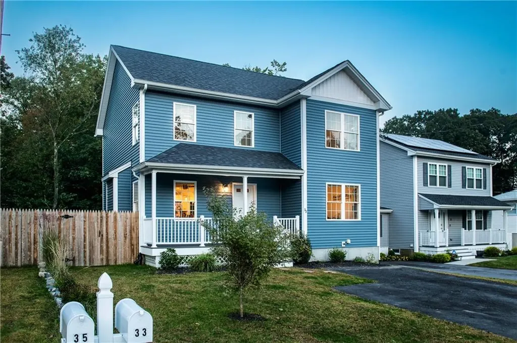 33 Massachusetts Avenue Cumberland RI 02864