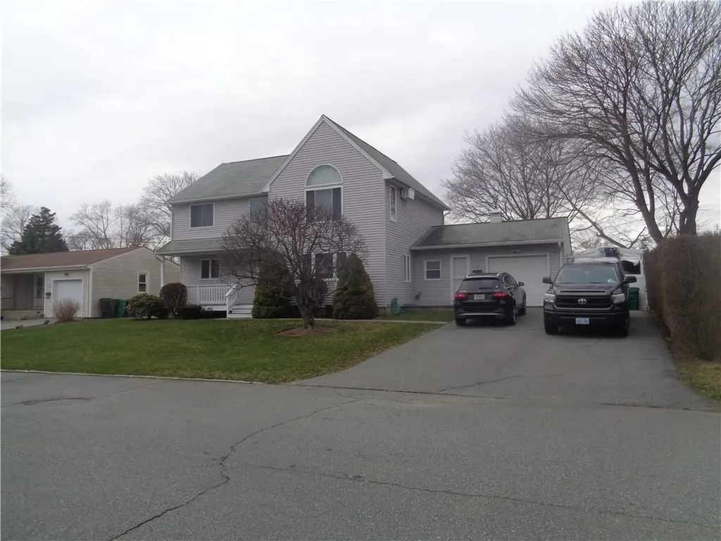 81 Ticonderoga Drive Warwick RI 02889