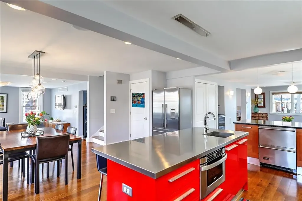 19 Seaview Avenue Cranston RI 02905