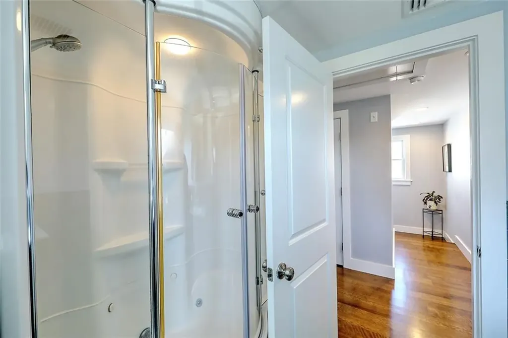19 Seaview Avenue Cranston RI 02905