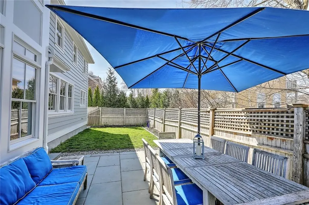 19 Seaview Avenue Cranston RI 02905