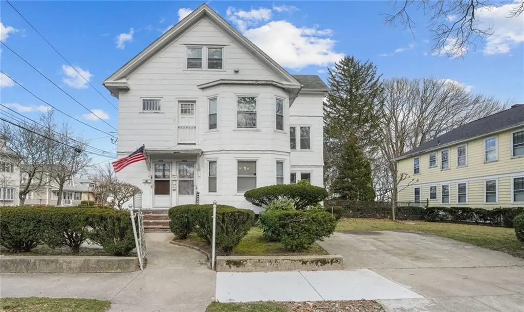 1000 Narragansett Boulevard Providence RI 02905