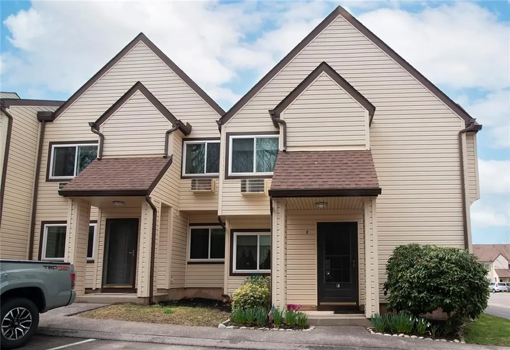 225 High Street Westerly RI 02891