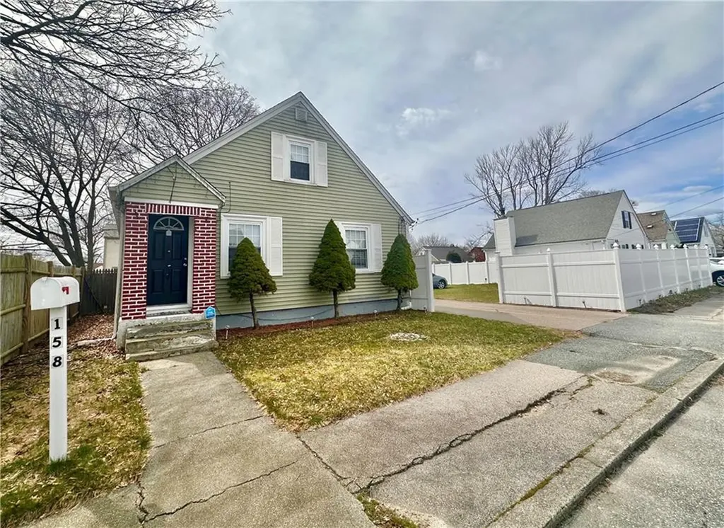 158 Westcott Avenue Cranston RI 02910