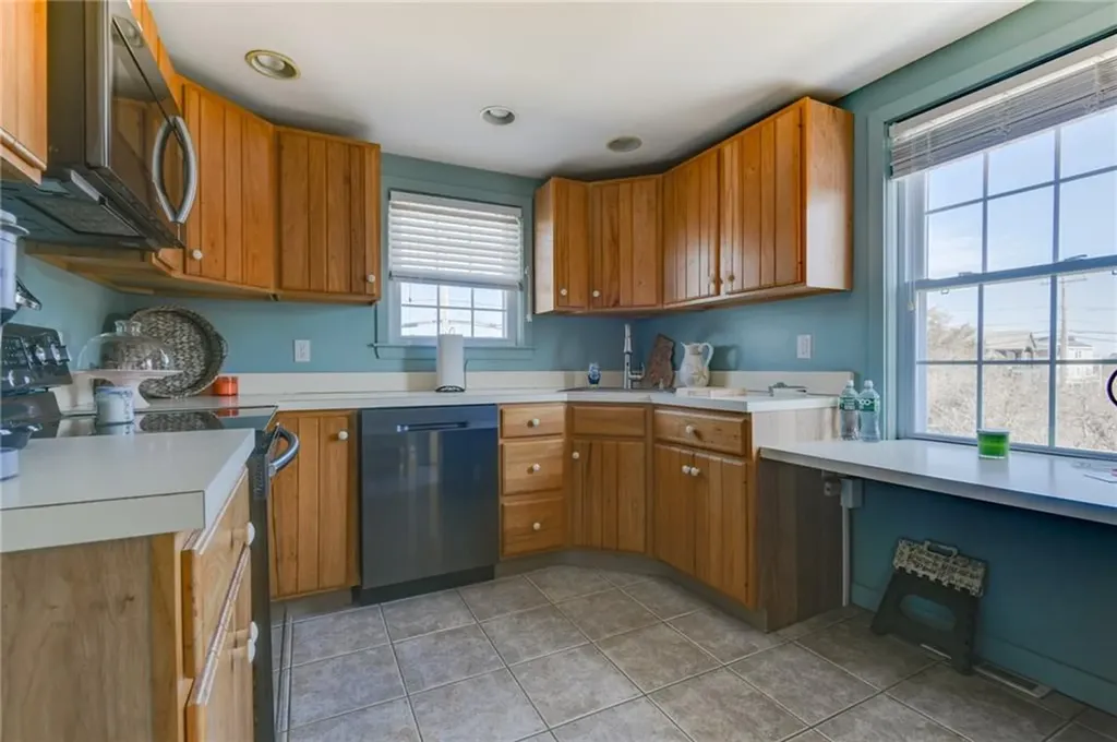 144 Sand Hill Cove Road Narragansett RI 02882