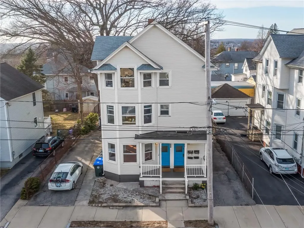 220 Summit Avenue Providence RI 02906