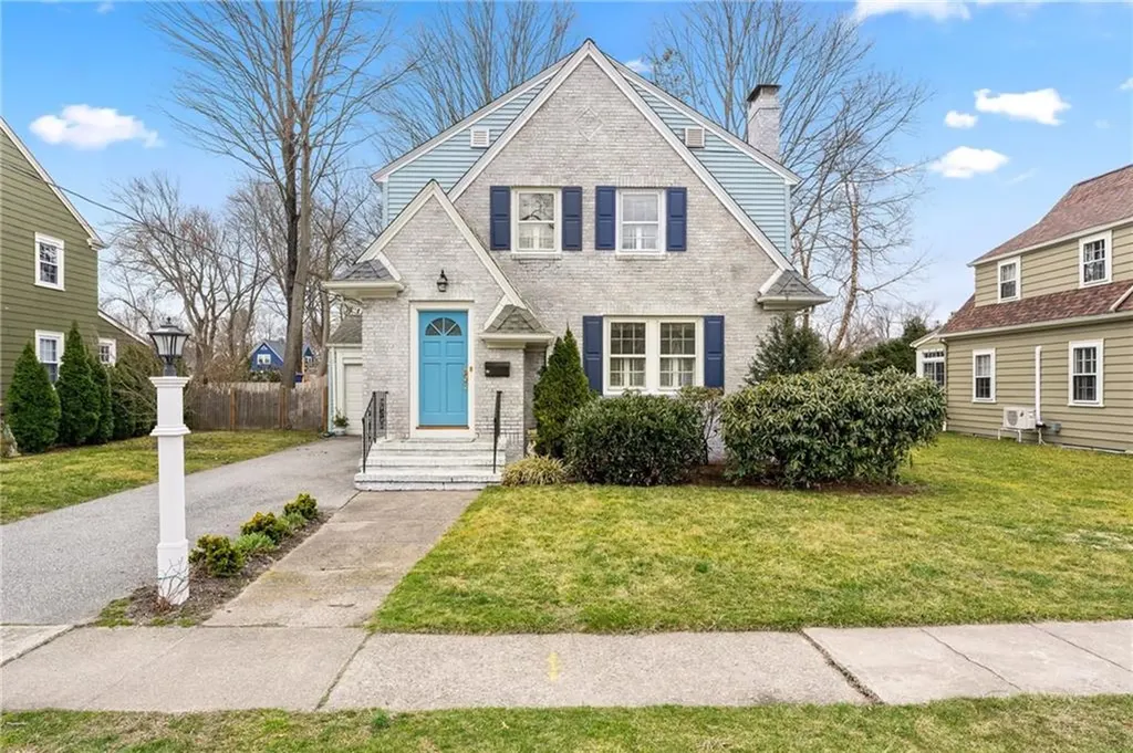 67 Parkside Drive Warwick RI 02888