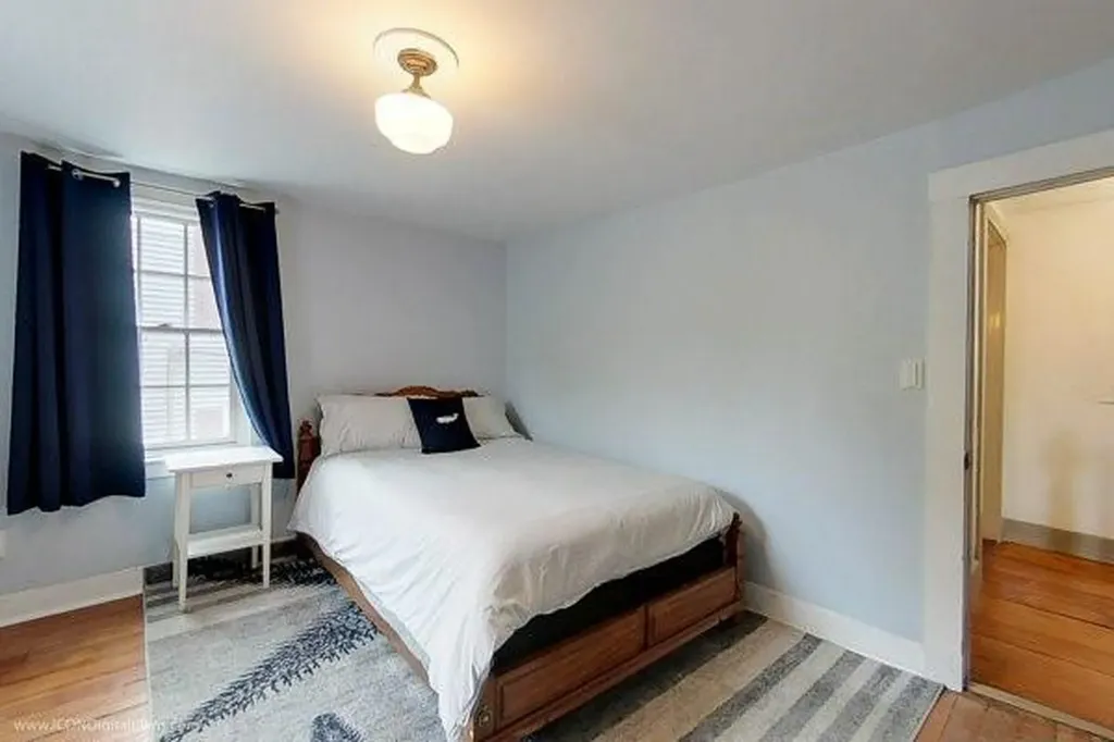300 Broadway Newport RI 02840
