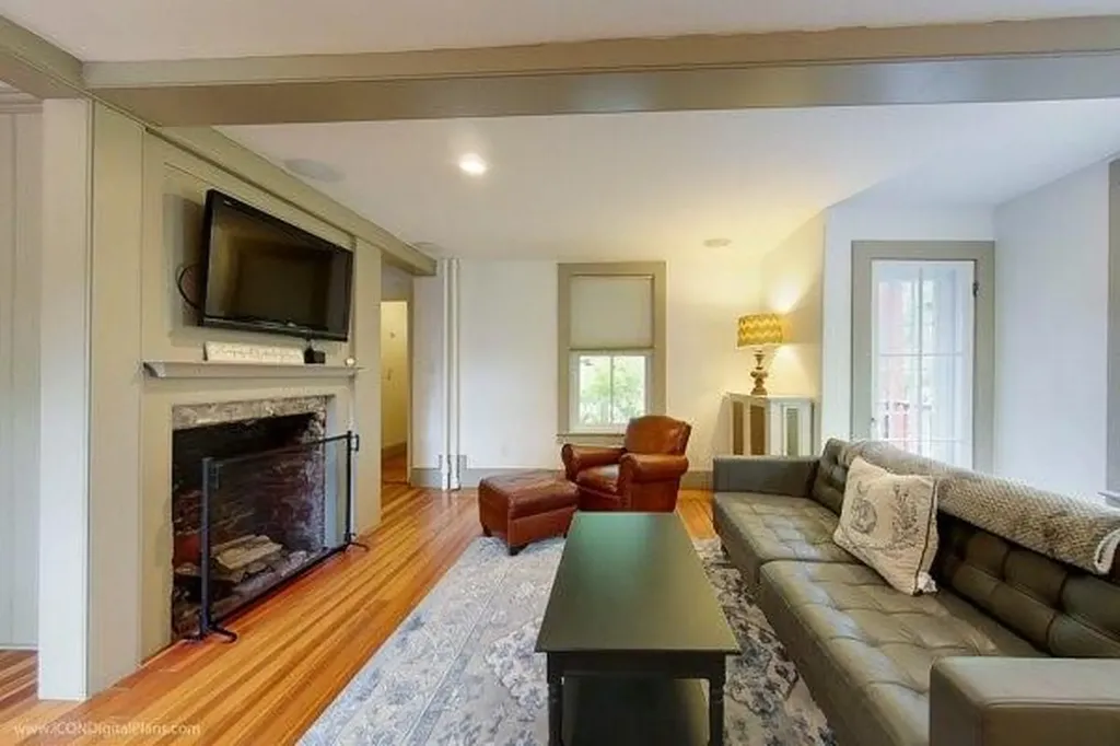 300 Broadway Newport RI 02840