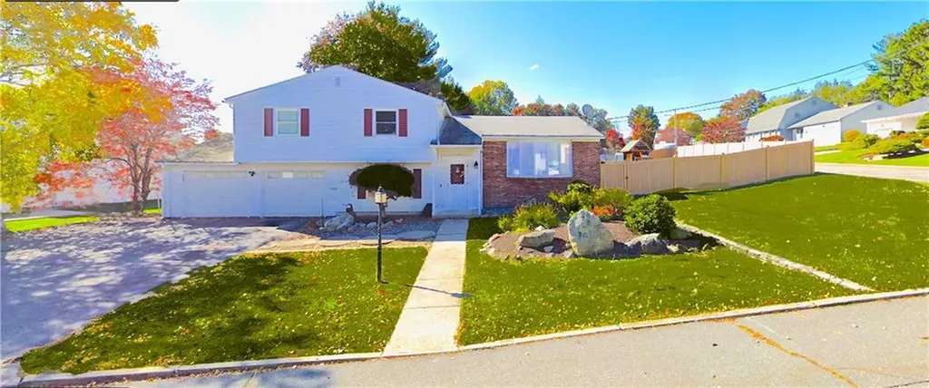 19 John F Kennedy Circle North Providence RI 02904