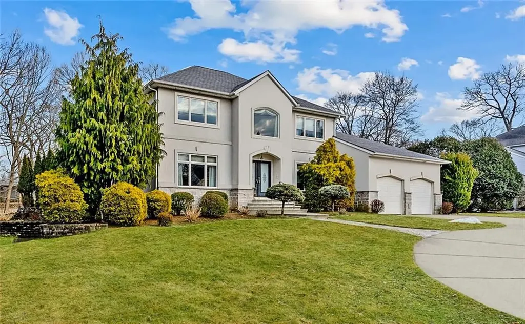 10 Ridgevale Court Cranston RI 02921
