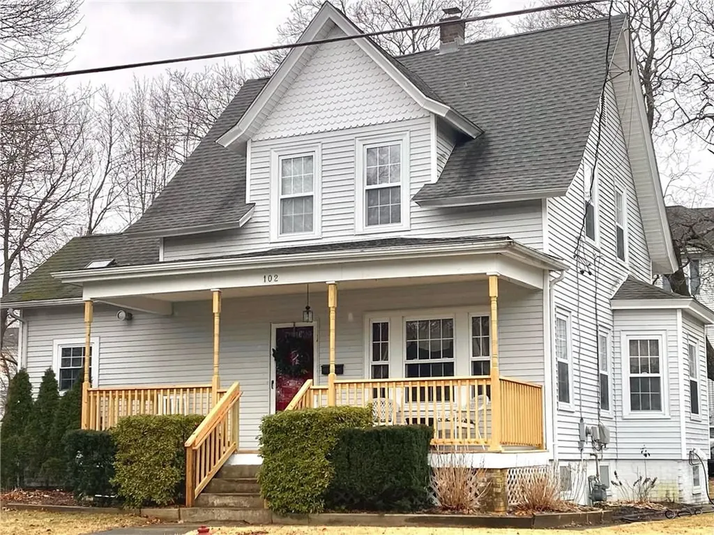 102 Temple Street Woonsocket RI 02895