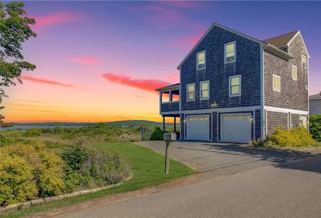 1316 Anthony Road Portsmouth RI 02871