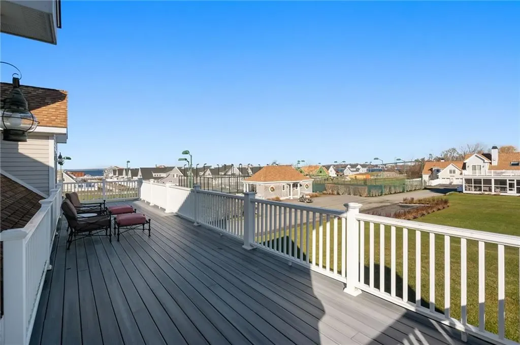 113 Newport Harbor Drive Portsmouth RI 02871