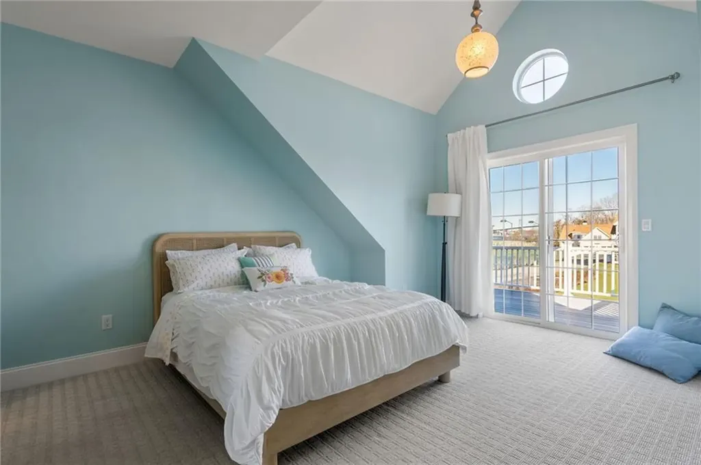 113 Newport Harbor Drive Portsmouth RI 02871