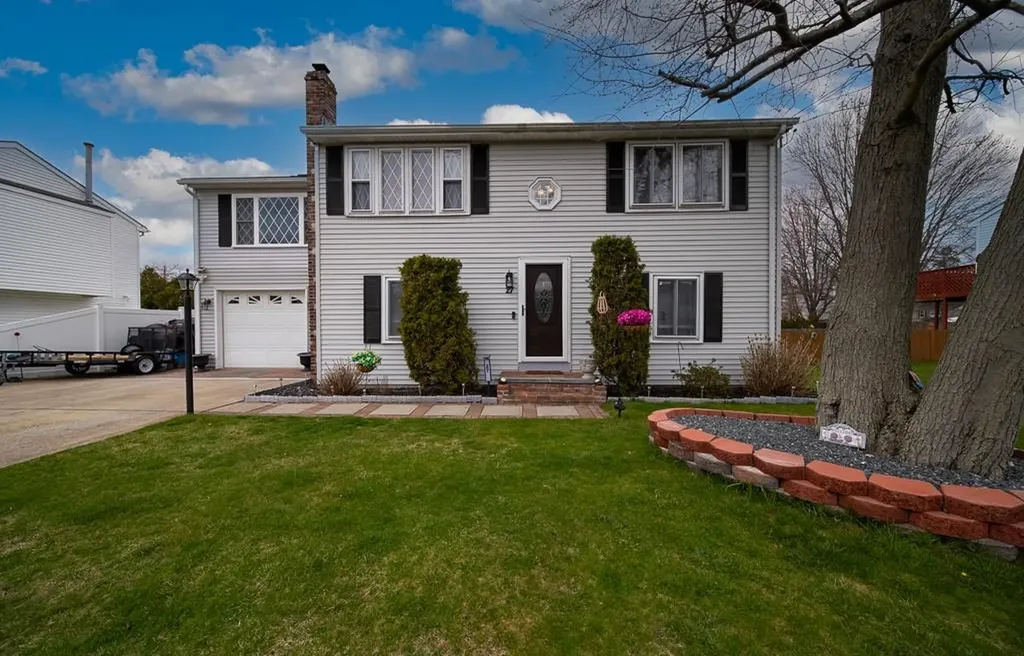27 Scranton Avenue Warwick RI 02888