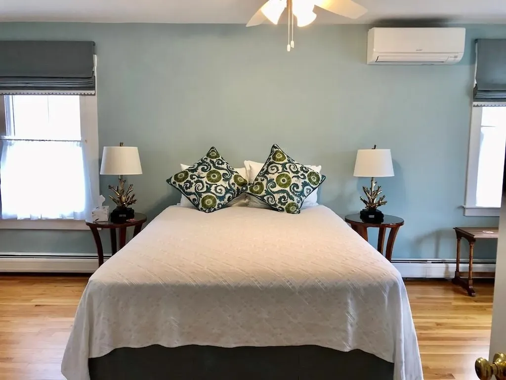 12 Howard Street Newport RI 02840