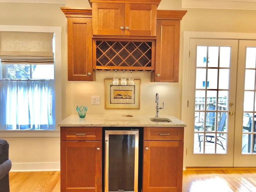12 Howard Street Newport RI 02840