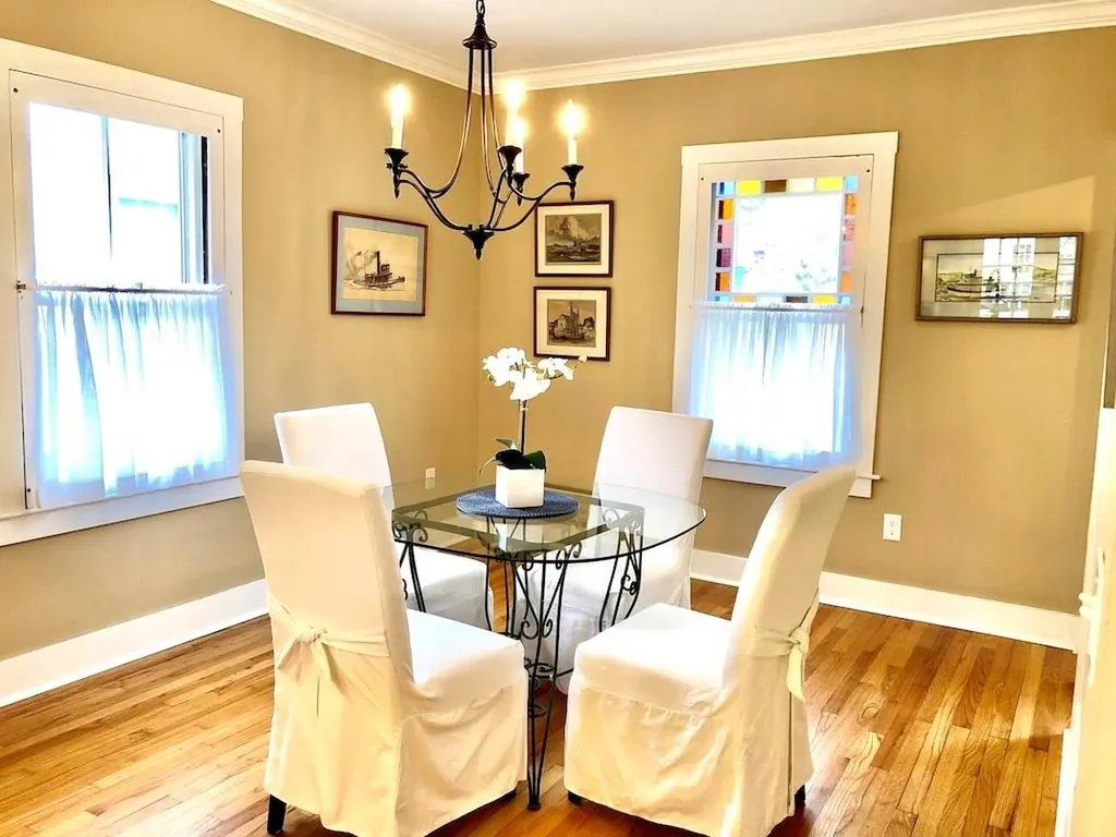 12 Howard Street Newport RI 02840