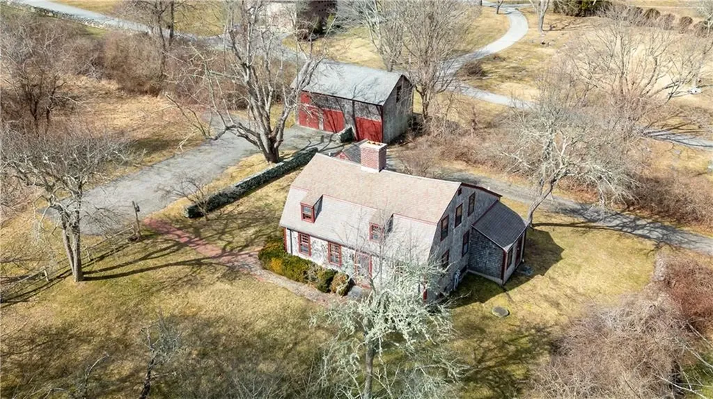 285 Howland Avenue Middletown RI 02842