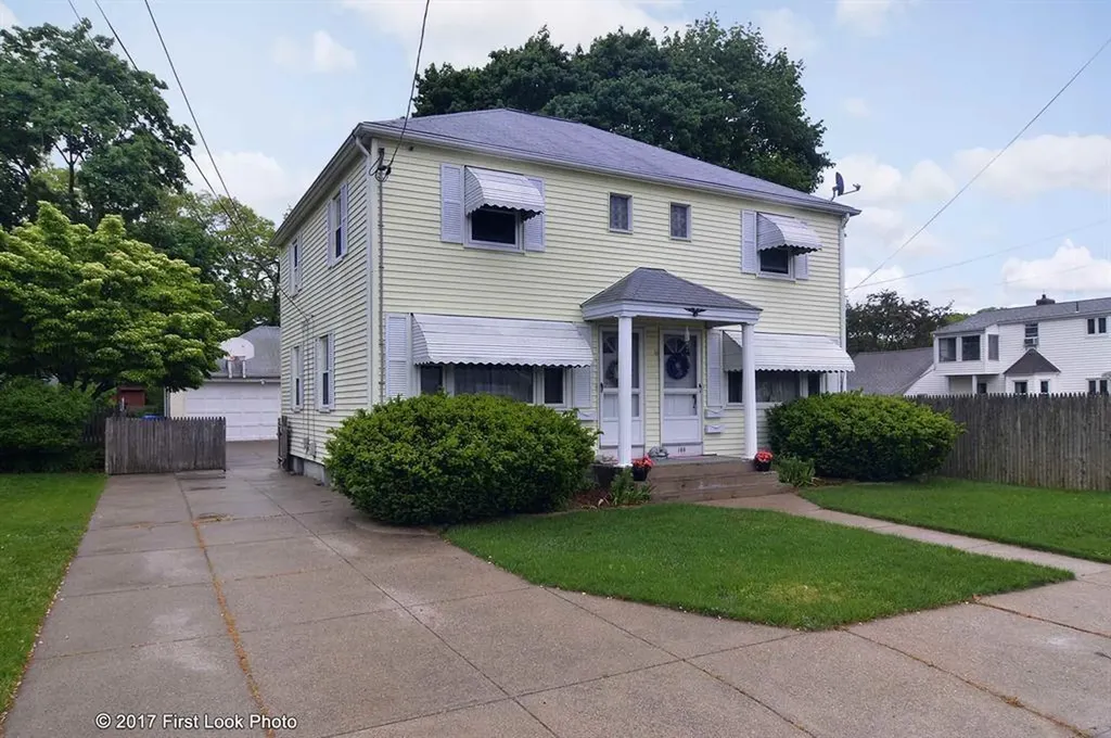 166 Rowe Avenue Pawtucket RI 02861