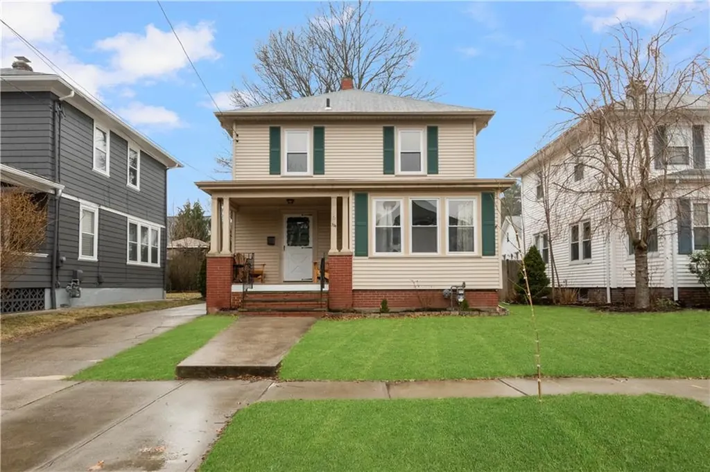 114 Modena Avenue Providence RI 02908