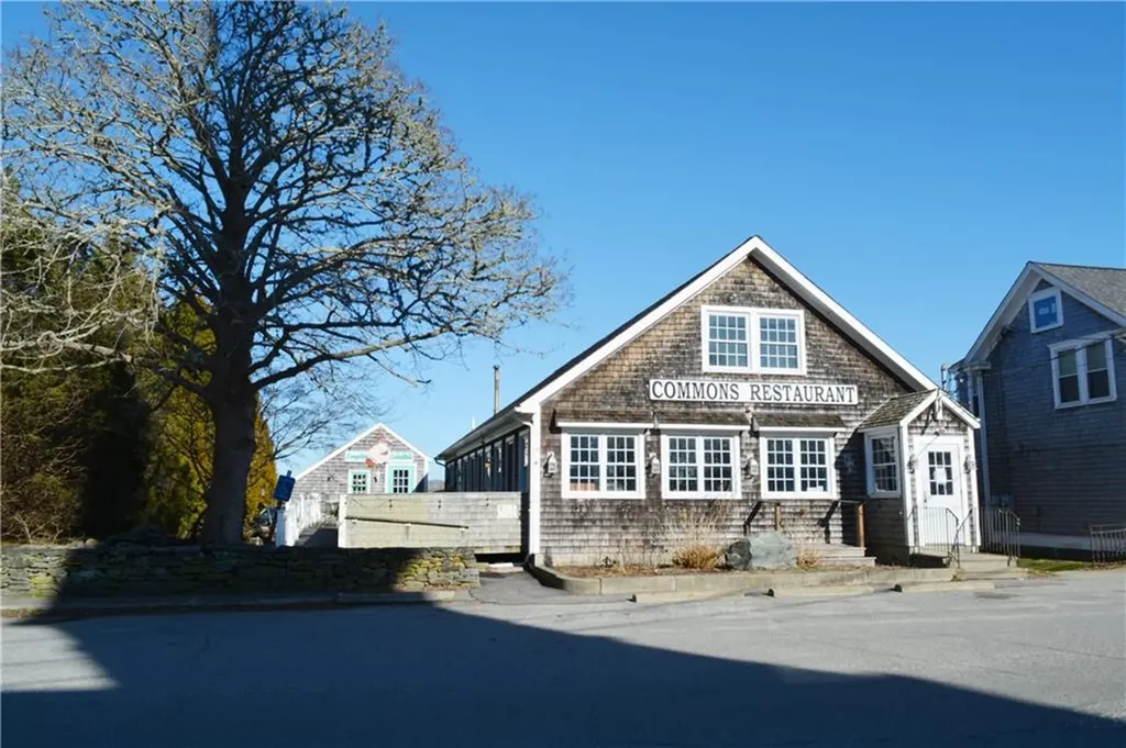 48 Commons Little Compton RI 02837