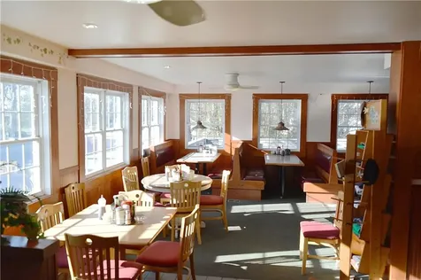 48 Commons Little Compton RI 02837