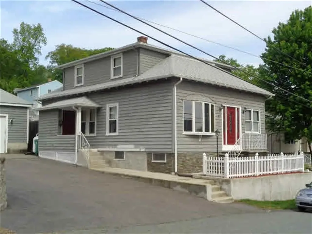 157 Fairfield Avenue Woonsocket RI 02895