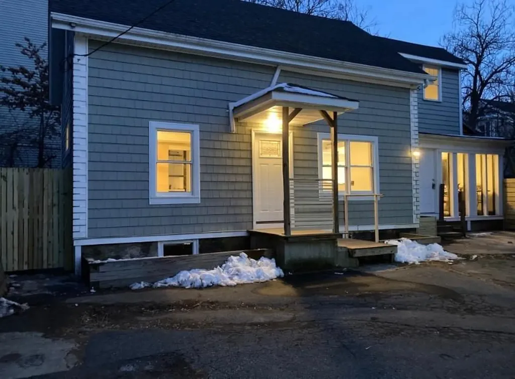 33 Danforth Street Fall River MA 02720