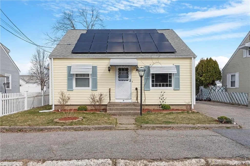 78 Stearns Street Pawtucket RI 02861
