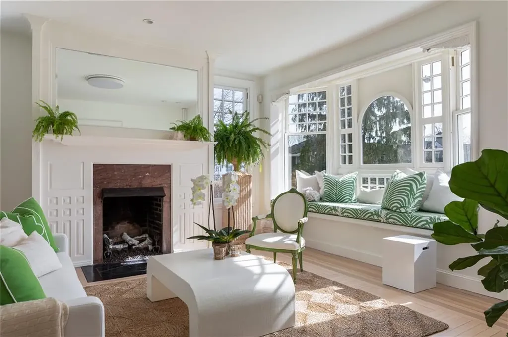 80 Kay Street Newport RI 02840